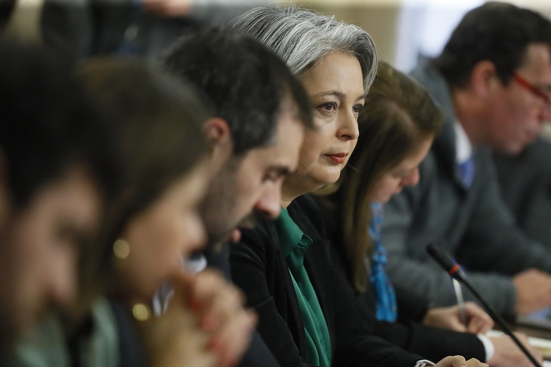 Comisión de Trabajo de la Cámara de Diputados aprueba proyecto que reajusta el salario mínimo a $500 mil en julio de 2024