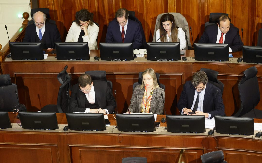 Comisión Experta debate observaciones a texto del Consejo Constitucional