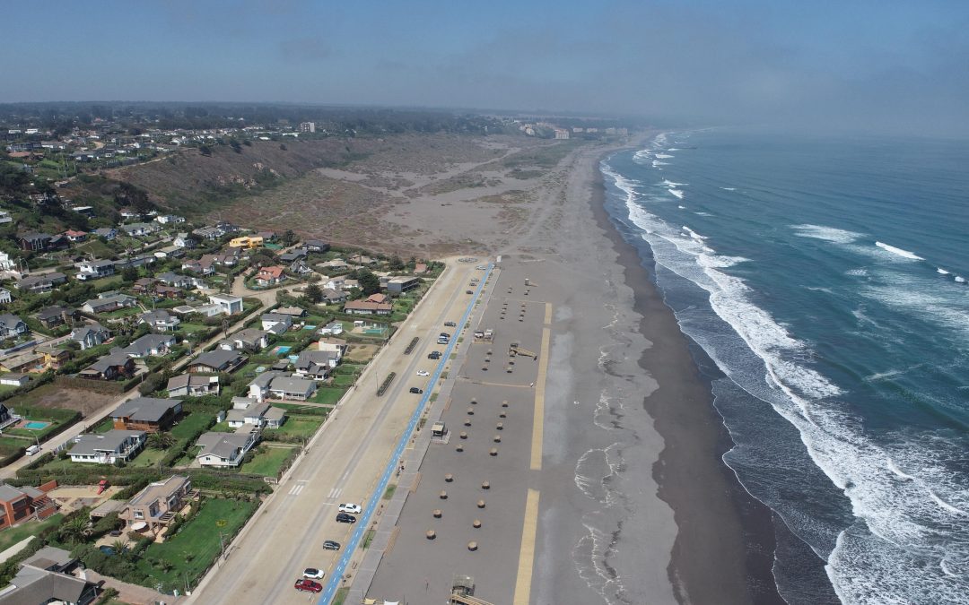 Estudio del Centro UC Observatorio de la Costa revela alarmante aceleración de erosión en playas chilenas