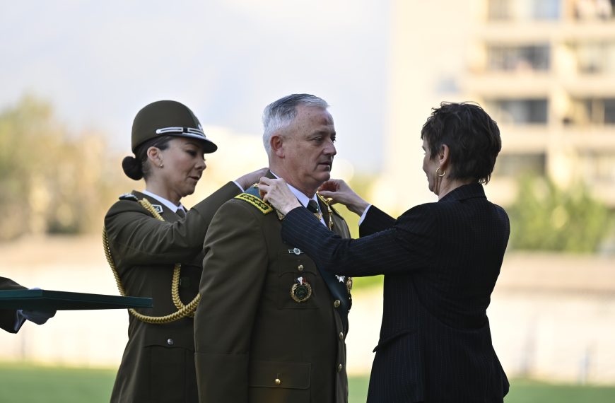 Marcelo Araya asumió como nuevo general director de Carabineros