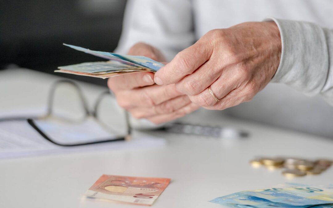 Pensiones aumentarían hasta un 50% pero el empleo formal caería un 3,4%: Posibles escenarios de la Reforma Previsional