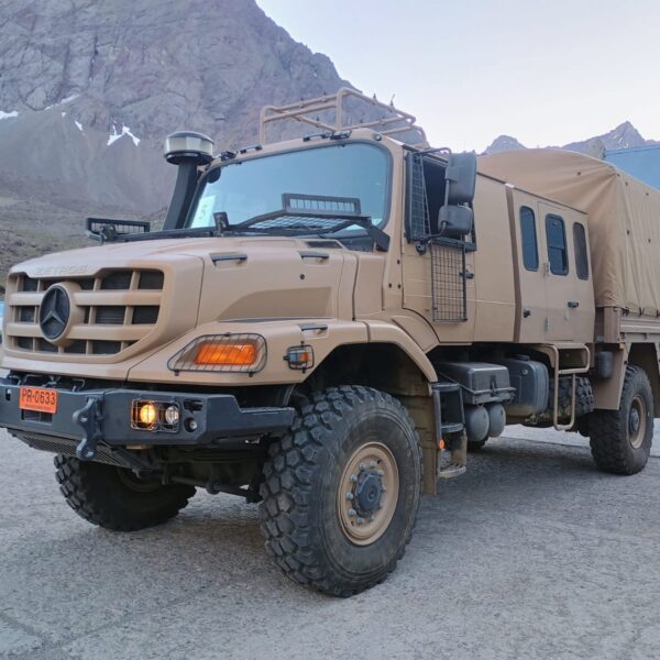 Ejército adquiere camiones pesados para transporte de personal