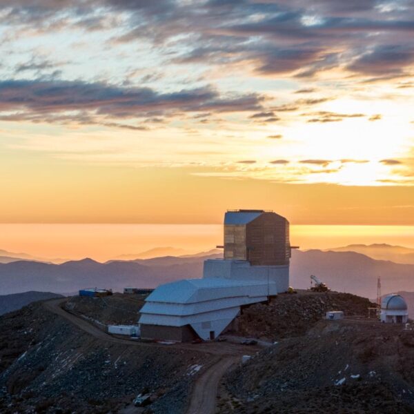 Astrónomo U. de Chile analizará los millones de datos del Observatorio Vera Rubin