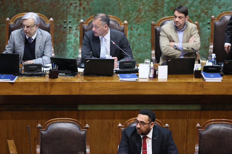 Presentan acusación constitucional en contra del exministro de Energía