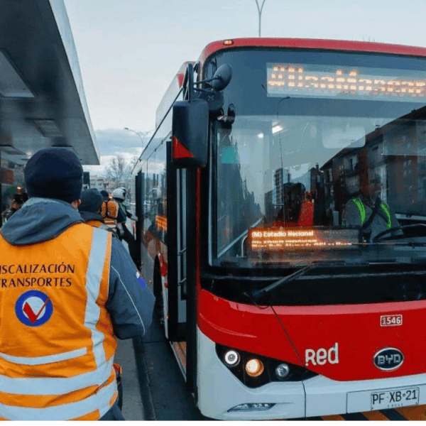 Panel de Expertos decreta alza de $25 en pasaje de sistema de transporte público metropolitano