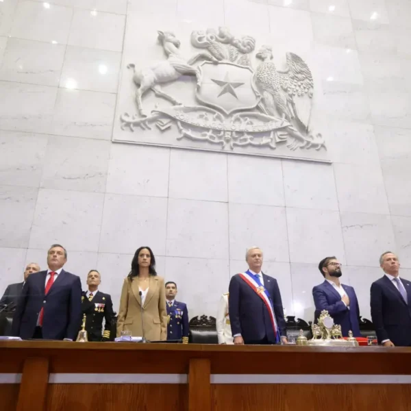 “Si juro”: José Antonio Kast asume como presidente de la República