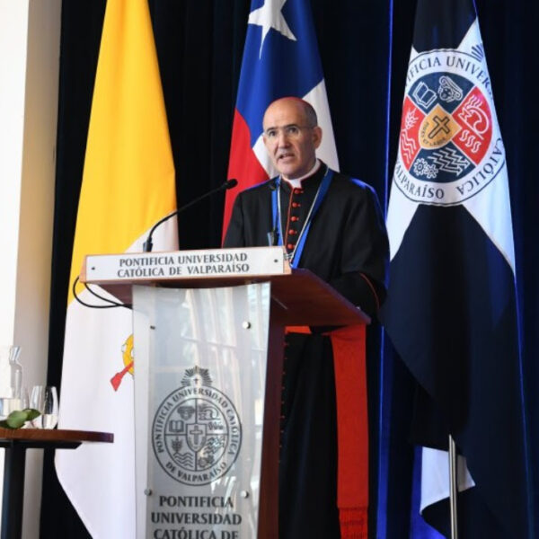 Cardenal de Mendonça en inauguración de Año Académico PUCV: “Sigan fieles a su identidad católica y atentos a los nuevos signos”